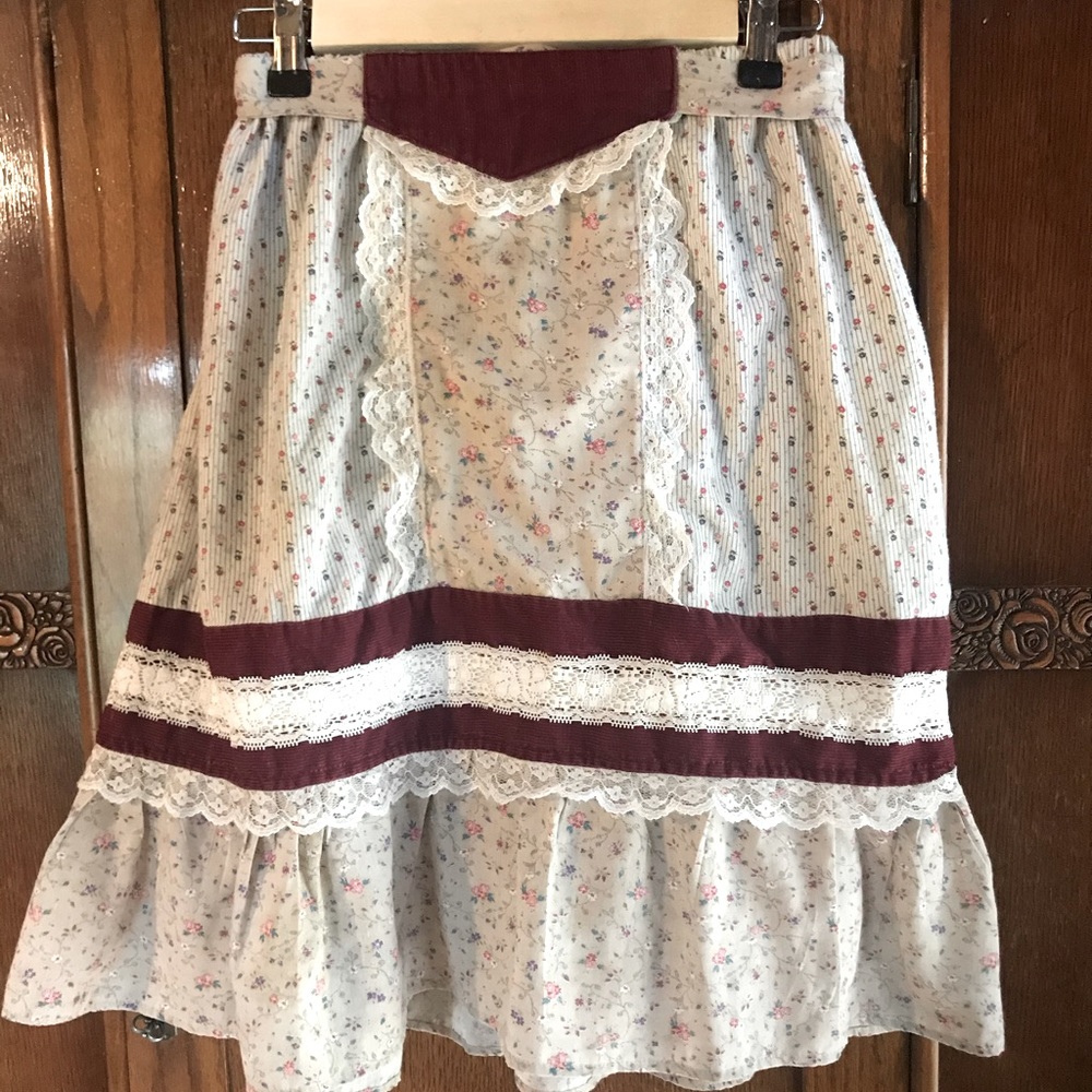 Mini homespun Gunne Sax style skirt